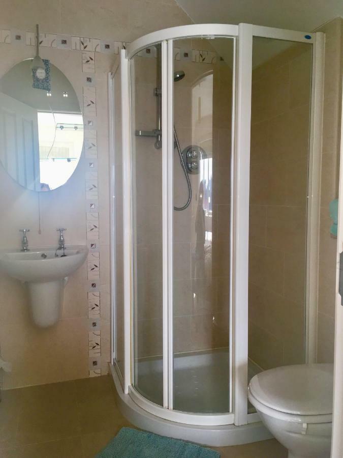 Curlew Apartment Knights Town المظهر الخارجي الصورة